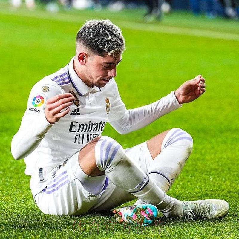 记者:皇马中场巴尔韦德完全可以出战奥萨苏纳 记者:皇马中场巴尔韦德完全可以出战奥萨苏纳